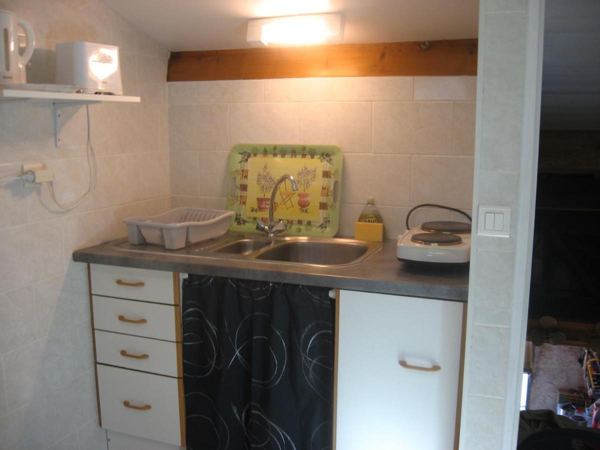 T 2 Avec Velux Sous Les Combes De 34 M2 Apartamento La Londe-les-Maures Exterior foto