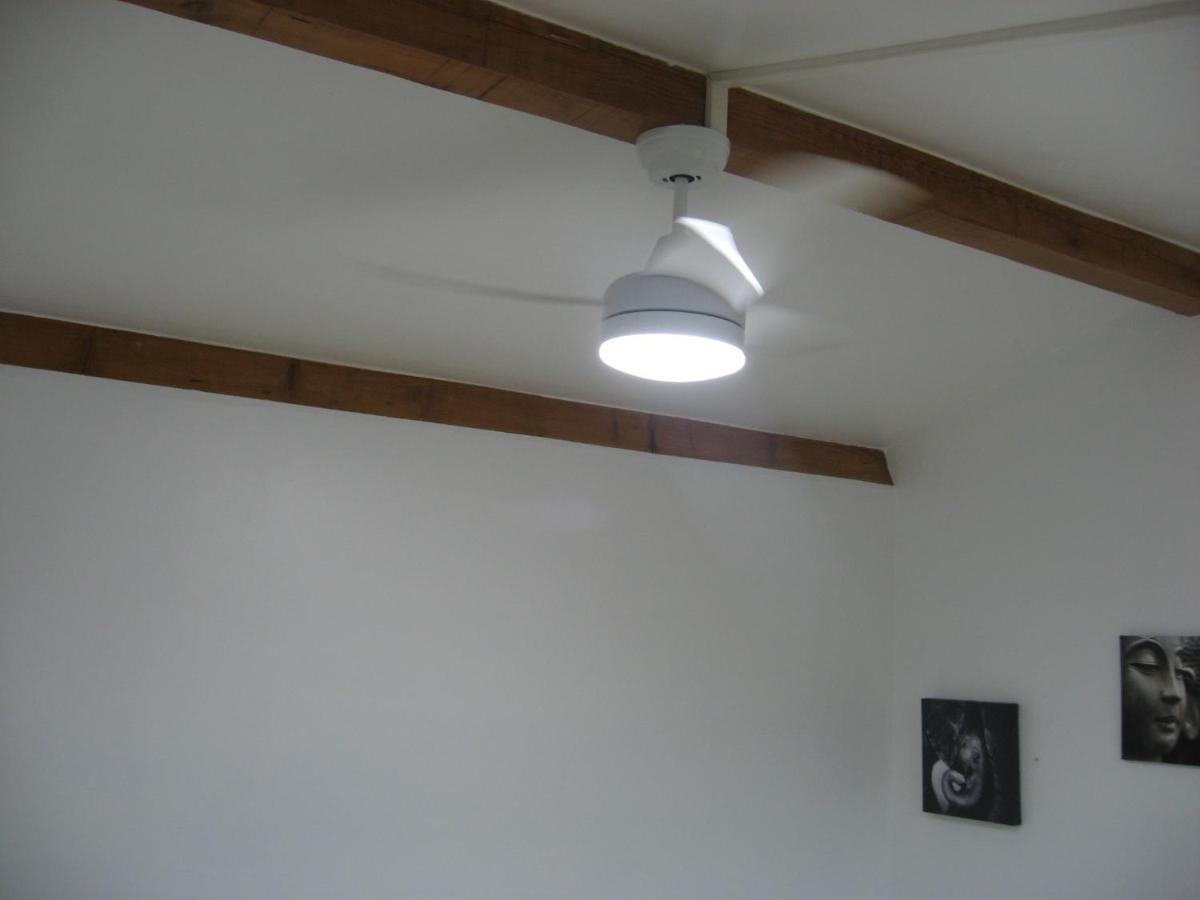 T 2 Avec Velux Sous Les Combes De 34 M2 Apartamento La Londe-les-Maures Exterior foto