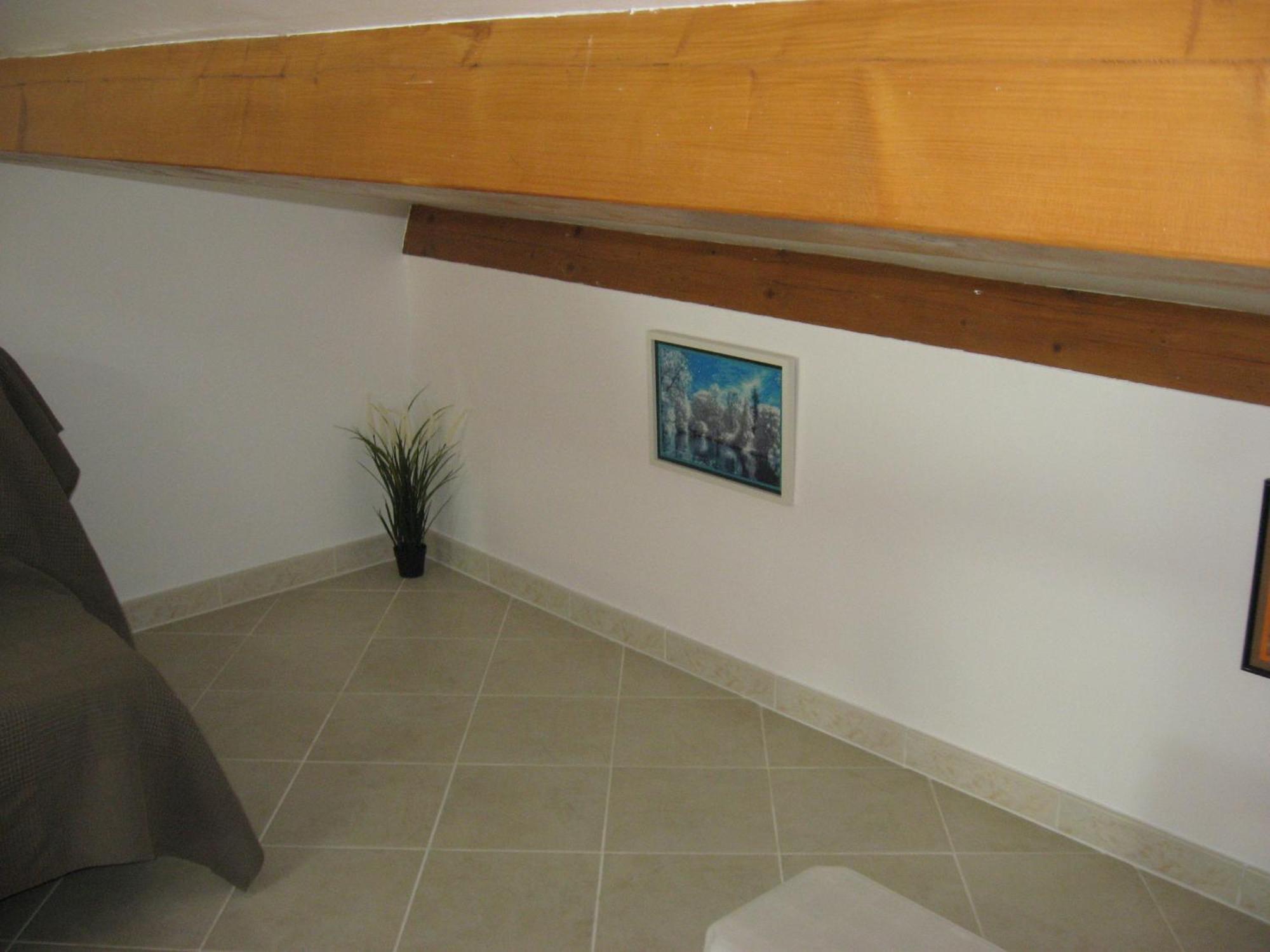 T 2 Avec Velux Sous Les Combes De 34 M2 Apartamento La Londe-les-Maures Exterior foto